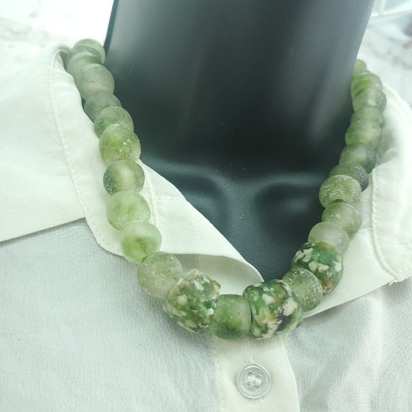 Womens Fashion Jewelry Large Green Beaded Stone Lobster Clasp Statement Necklace - Picture 1 of 10